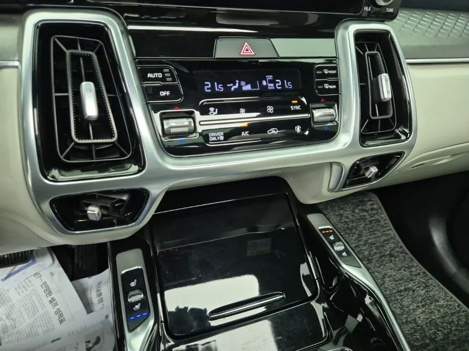 Kia Sorento — фото 7