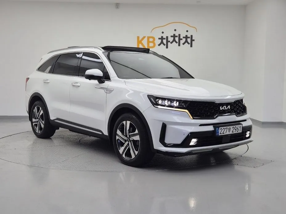 Kia Sorento — фото 5