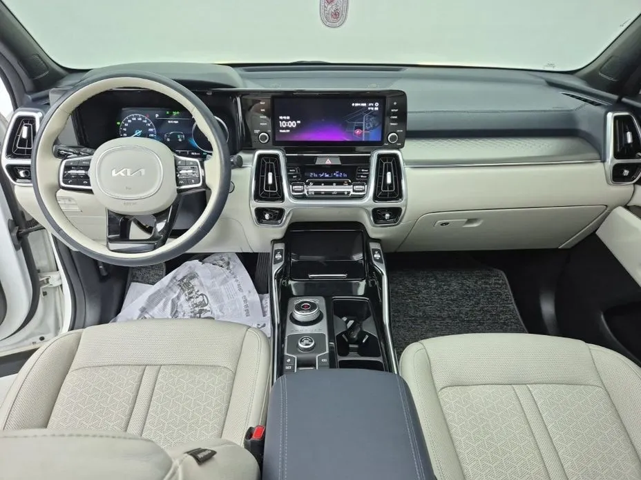 Kia Sorento — фото 9