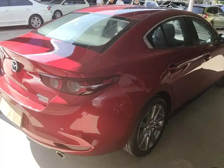 Mazda 3 Axela — фото 3