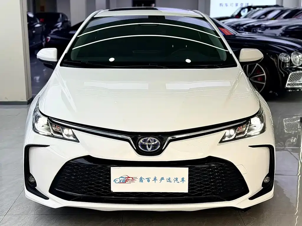 Toyota Corolla — фото 2