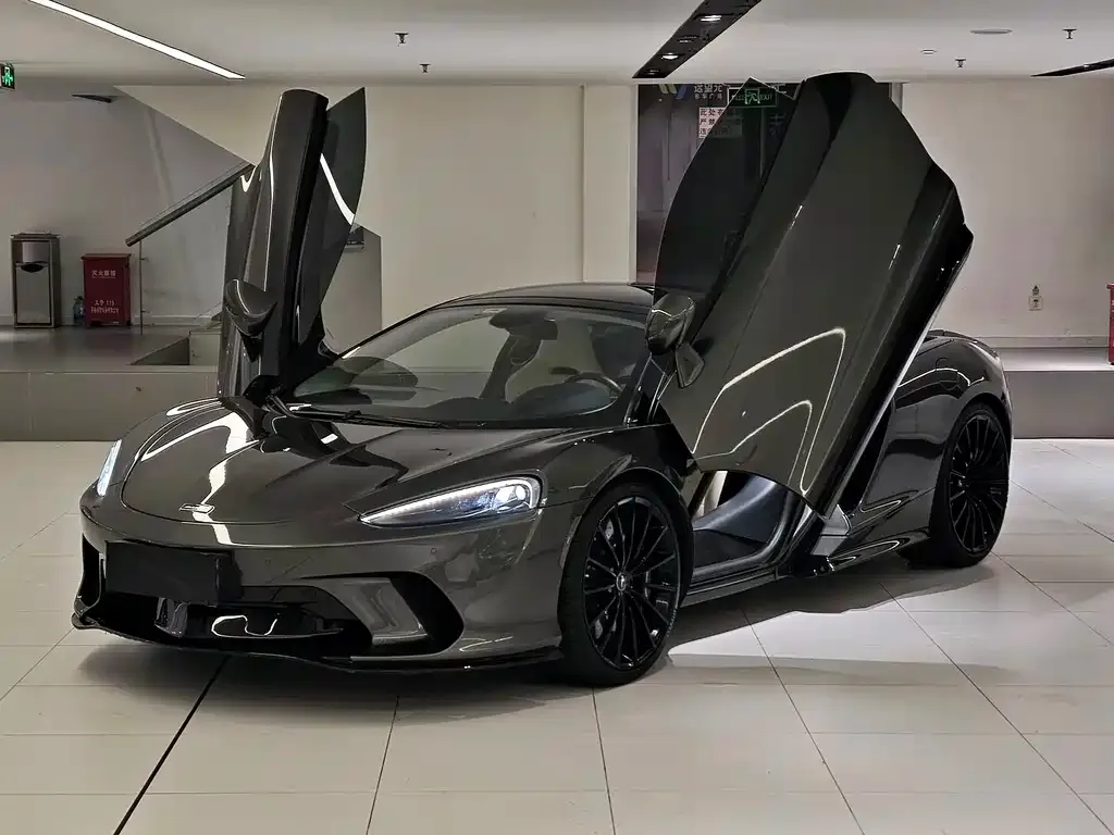 McLaren GT — фото 1
