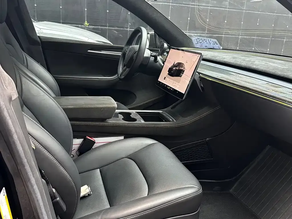 Tesla Model Y — фото 5