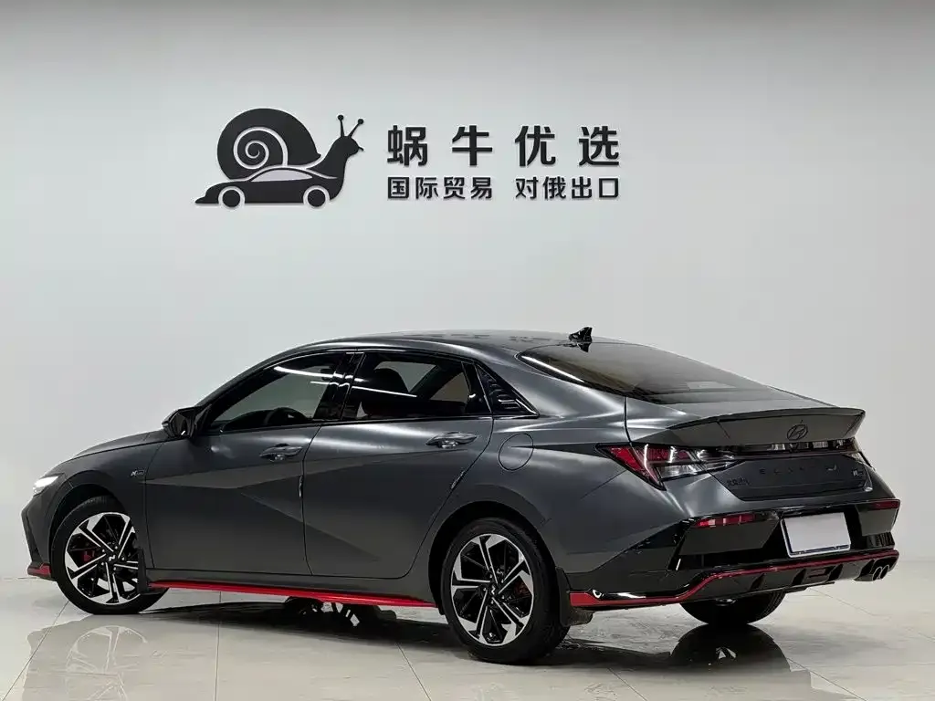 Hyundai Elantra — фото 8