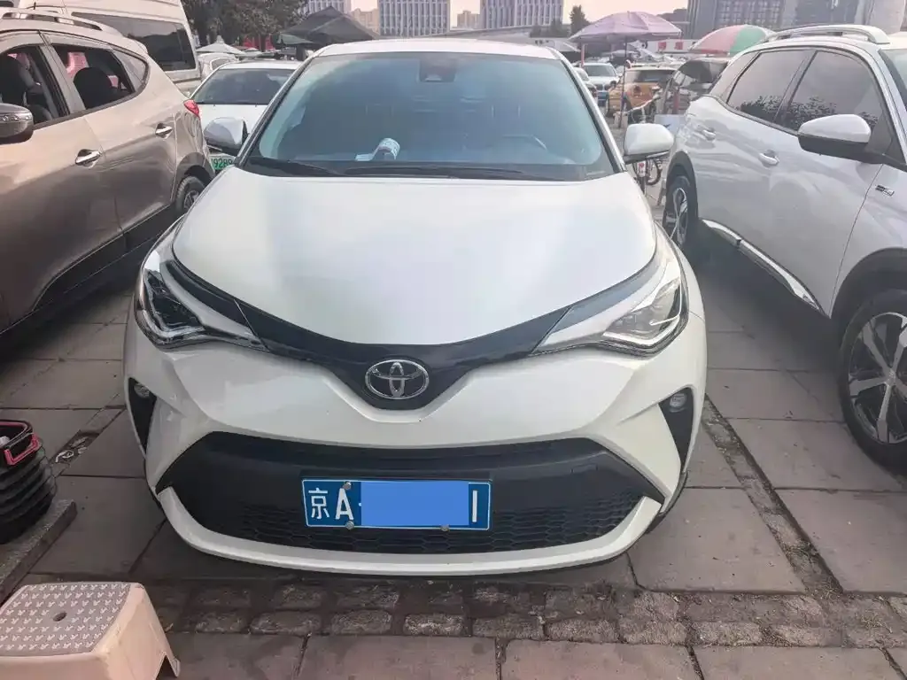 Toyota C-HR — фото 3