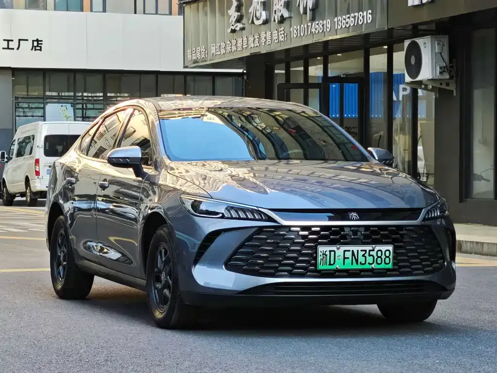 BYD Qin PLUS — фото 8