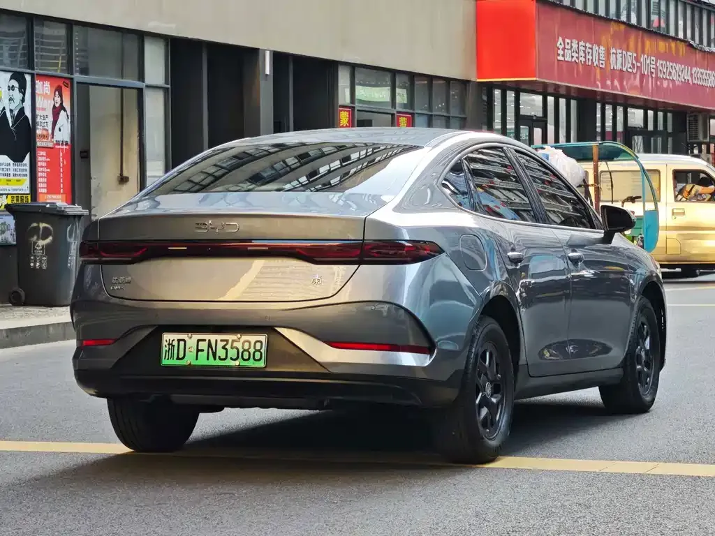 BYD Qin PLUS — фото 6