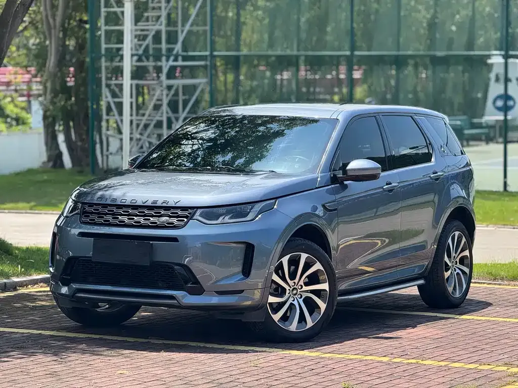 Land Rover Discovery Sport — фото 1