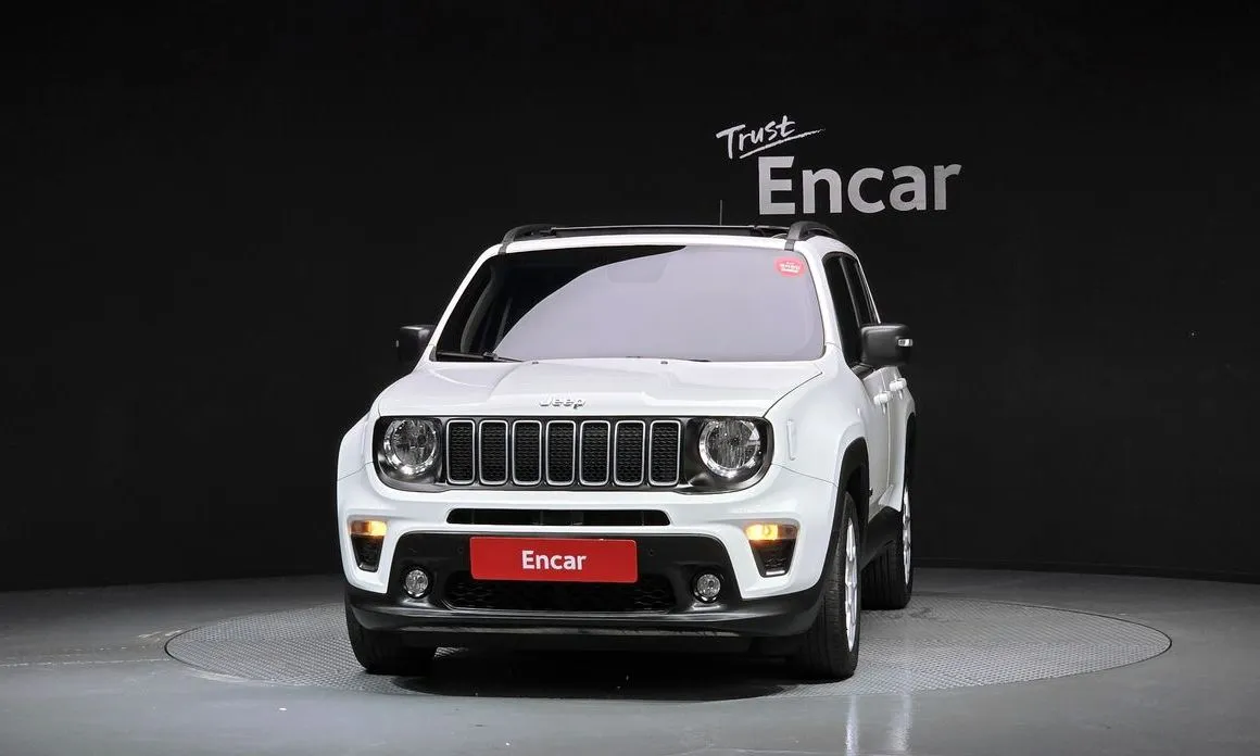 Jeep Renegade — фото 4