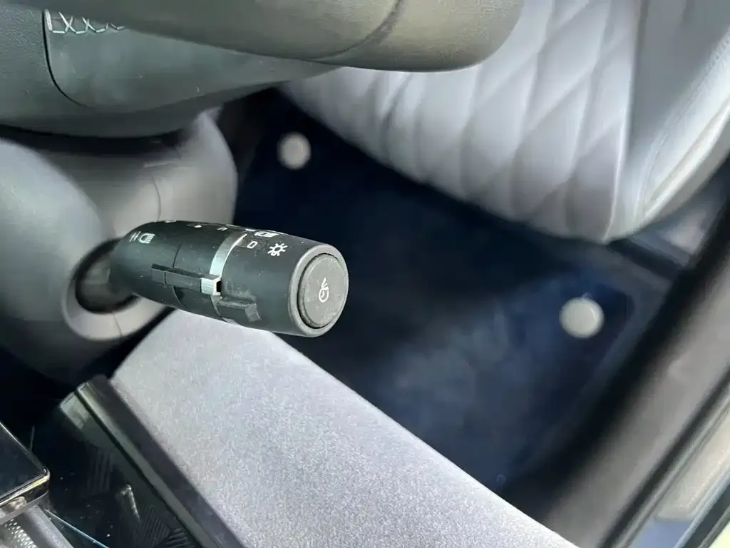 BYD Seal — фото 2