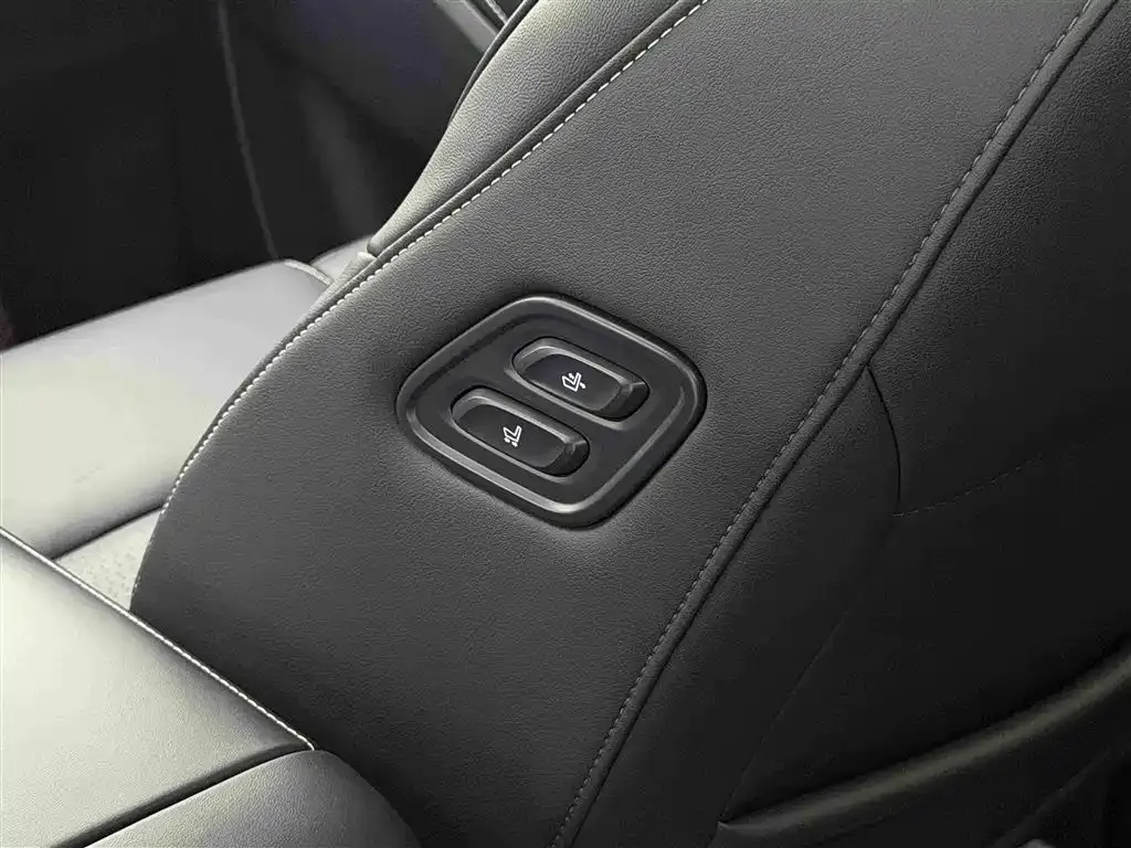 GAC Motor Trumpchi M8 — фото 10