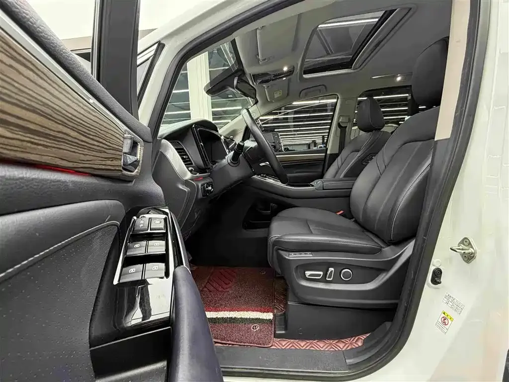 GAC Motor Trumpchi M8 — фото 8