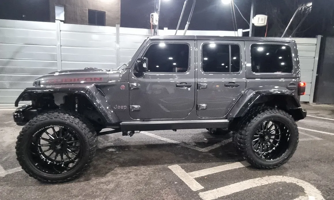 Jeep Wrangler — фото 9