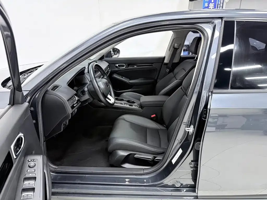 Honda Civic — фото 4