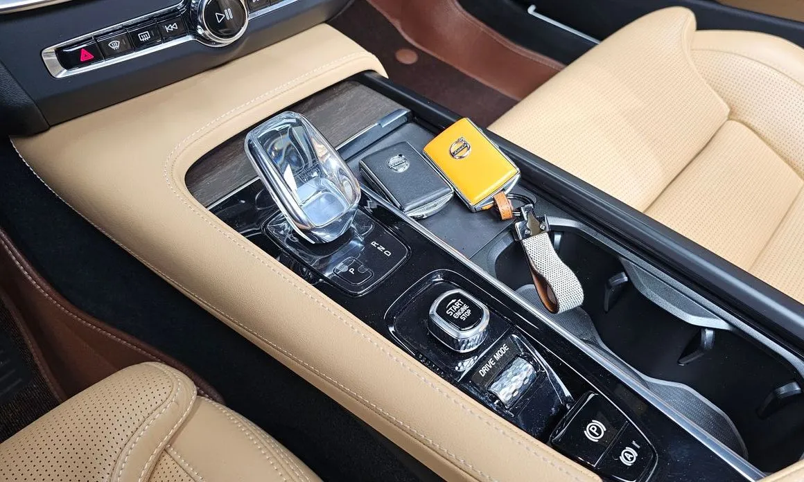 Volvo S90 — фото 8