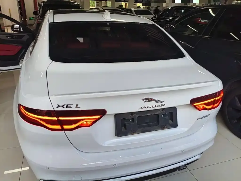Jaguar XEL — фото 2