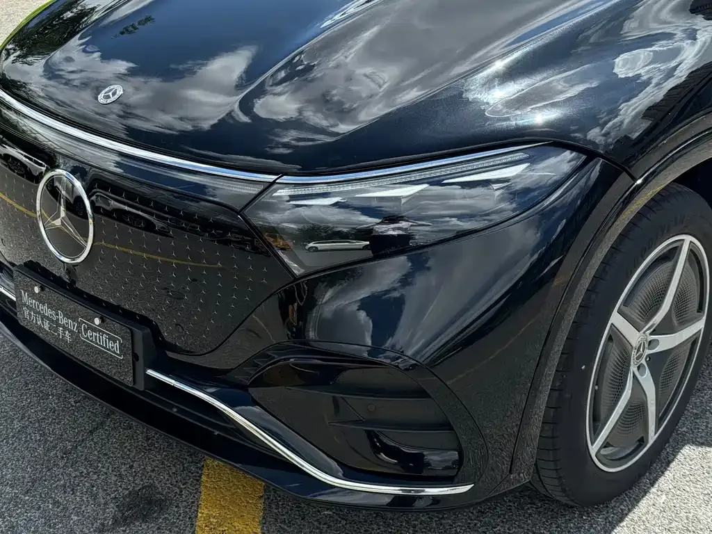 Mercedes-Benz EQS SUV — фото 10
