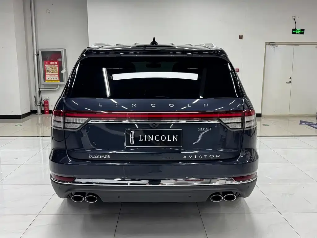 Lincoln Aviator — фото 8