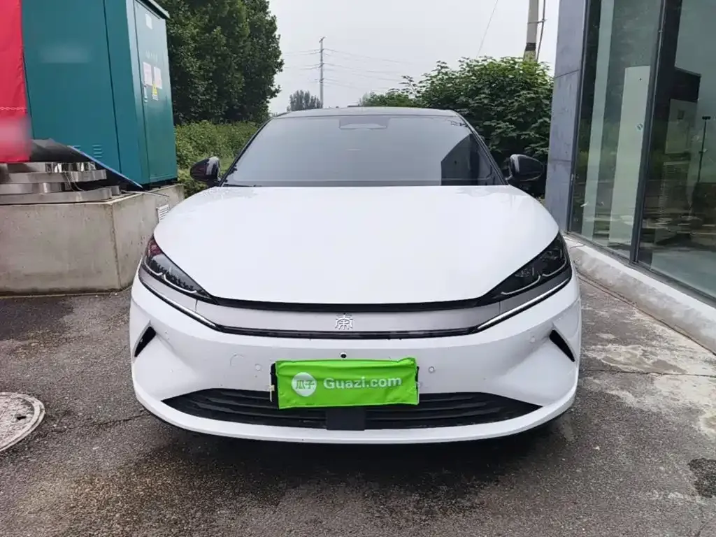 BYD Qin L — фото 10