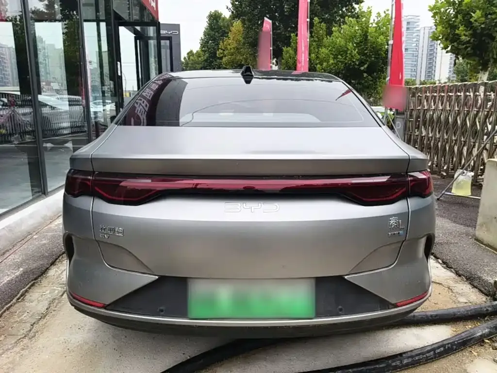 BYD Qin L — фото 7