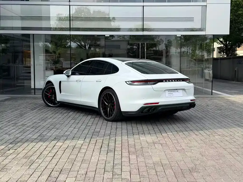Porsche Panamera — фото 10
