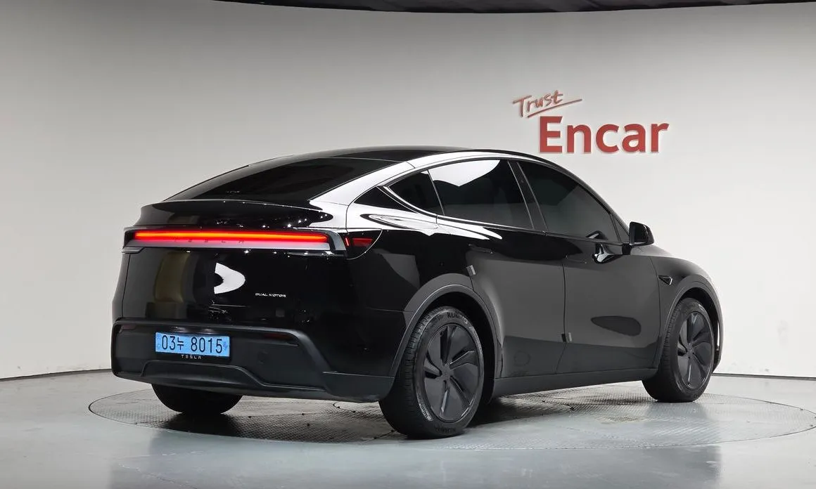 Tesla Model Y — фото 4