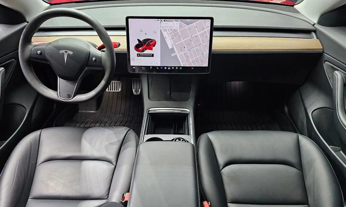 Tesla Model 3 — фото 9