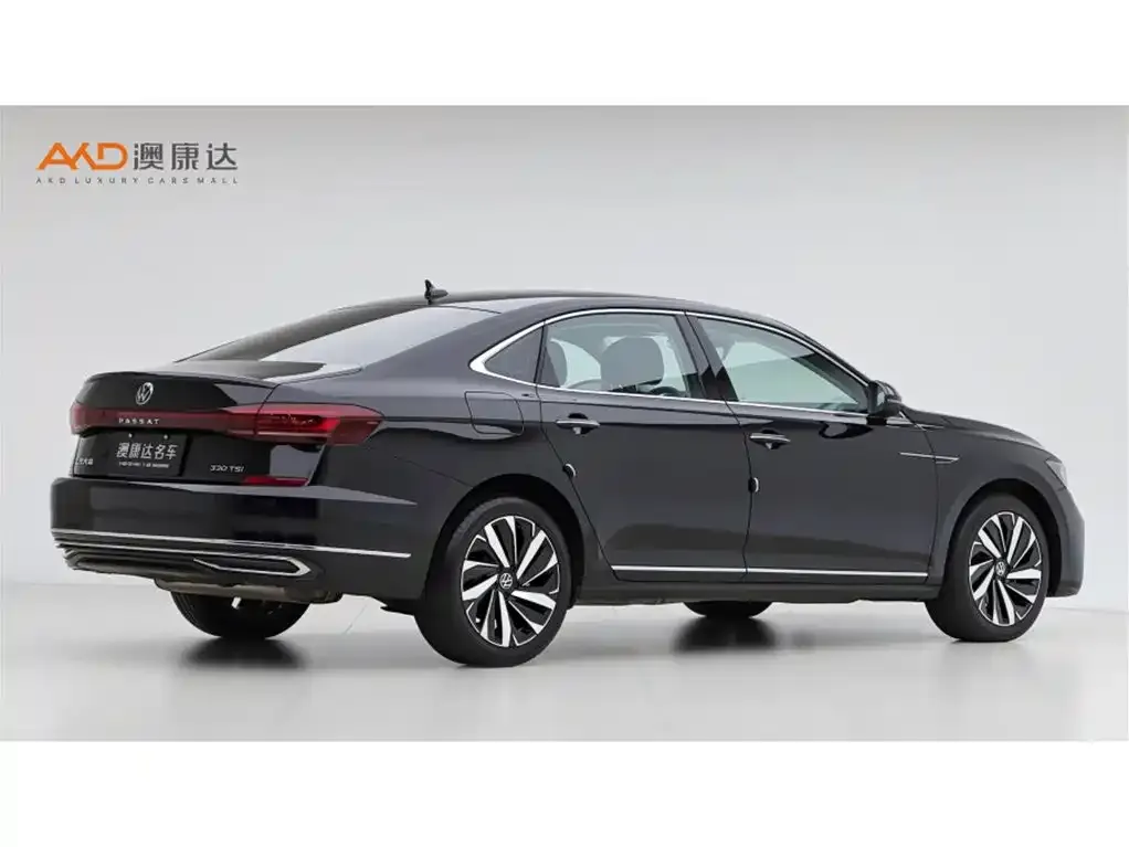 Volkswagen Passat — фото 10