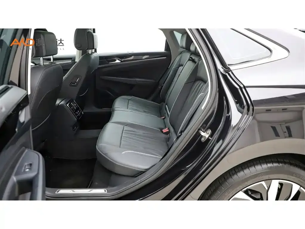 Volkswagen Passat — фото 4