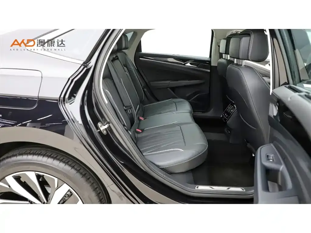 Volkswagen Passat — фото 5