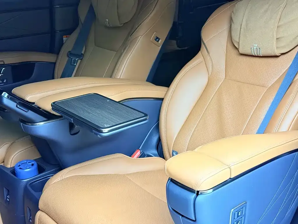 Toyota Vellfire — фото 6