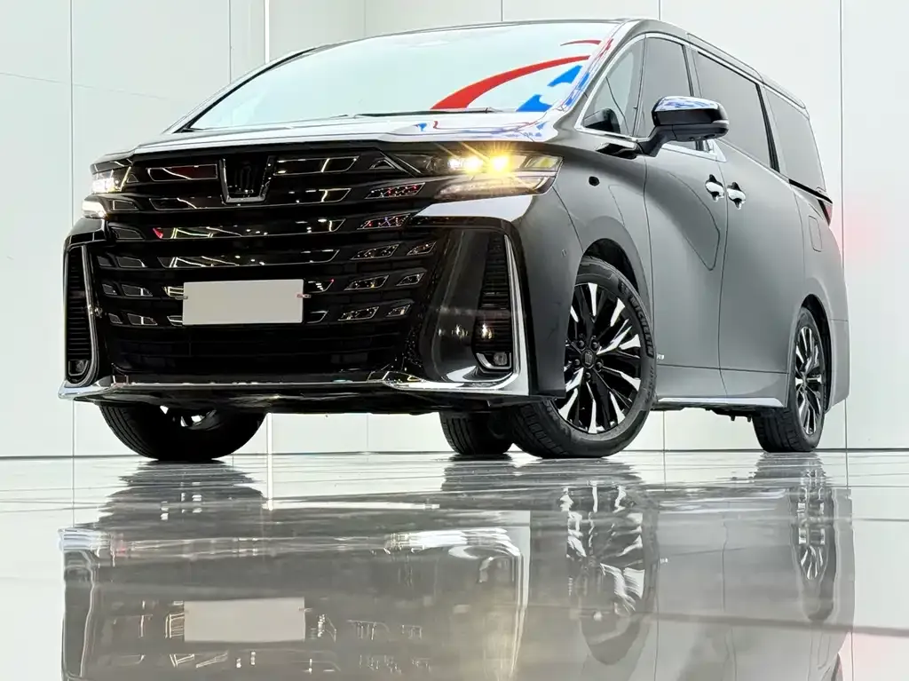 Toyota Vellfire — фото 3