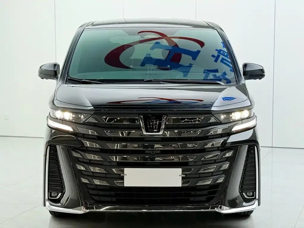 Toyota Vellfire — фото 7