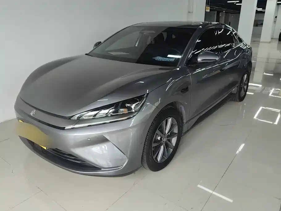 BYD Qin L — фото 1