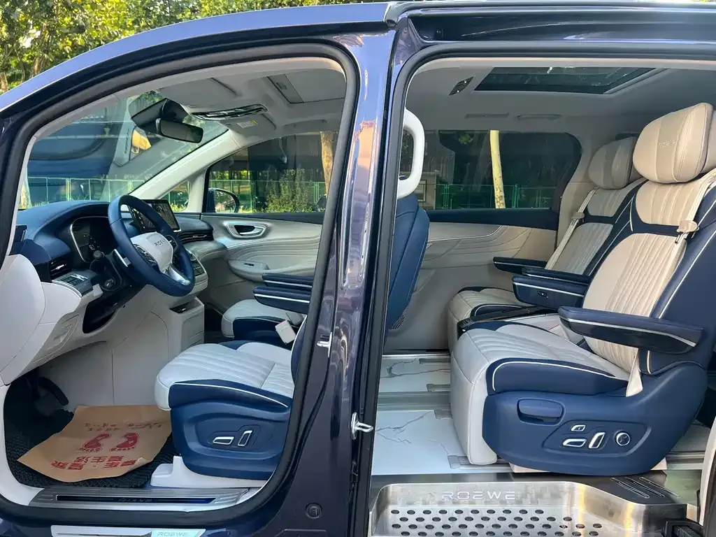 Roewe iMAX8 — фото 3