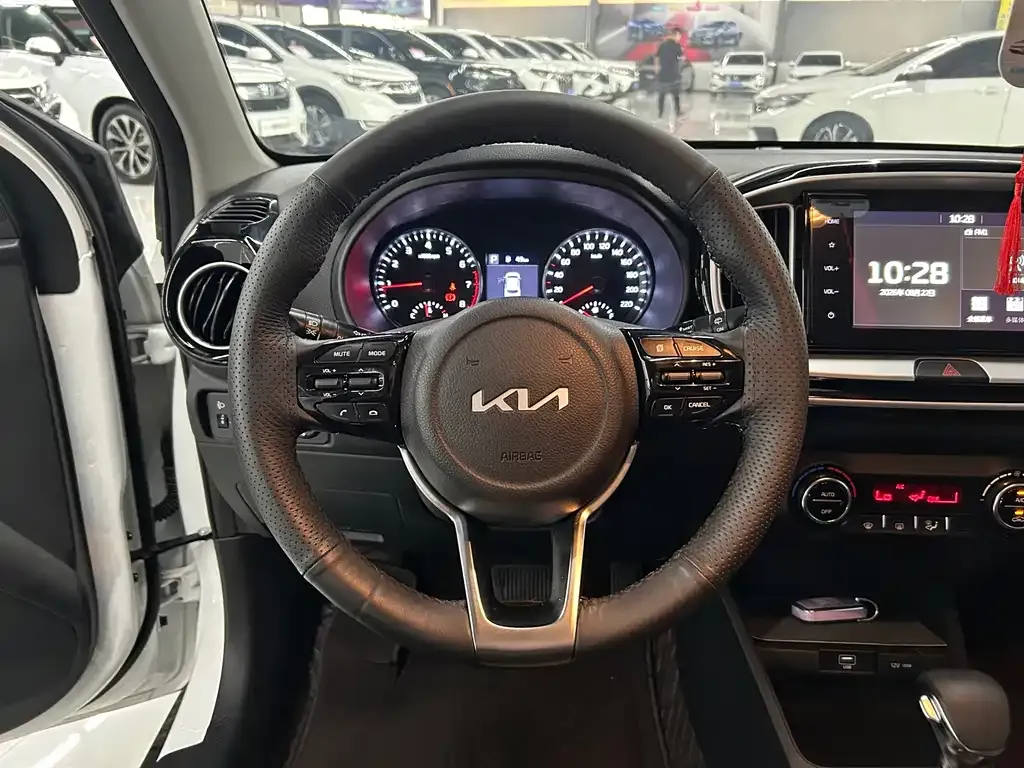 Kia KX1 — фото 7