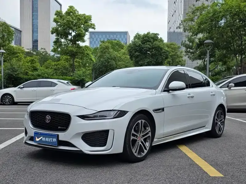 Jaguar XEL — фото 1