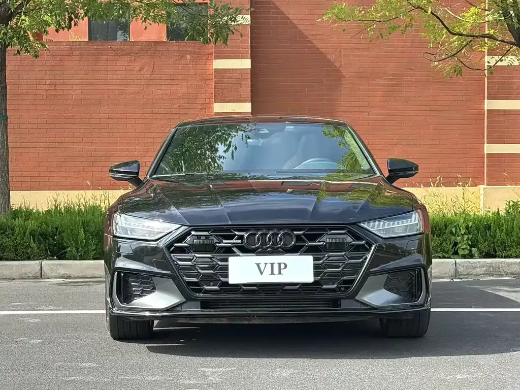 Audi A7L — фото 8