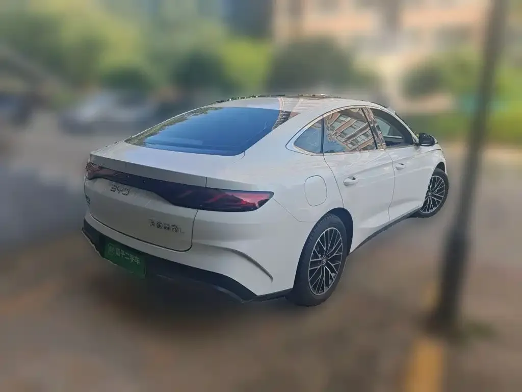 BYD Qin L — фото 6