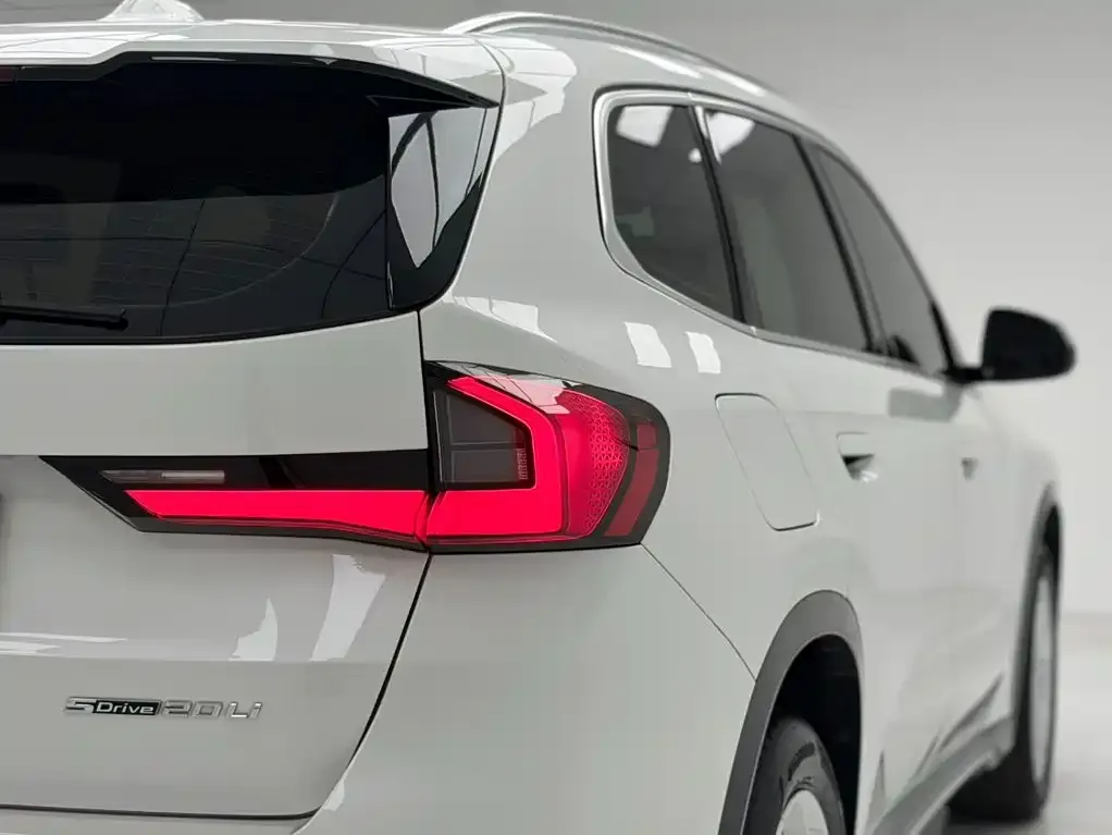 BMW X1 — фото 4