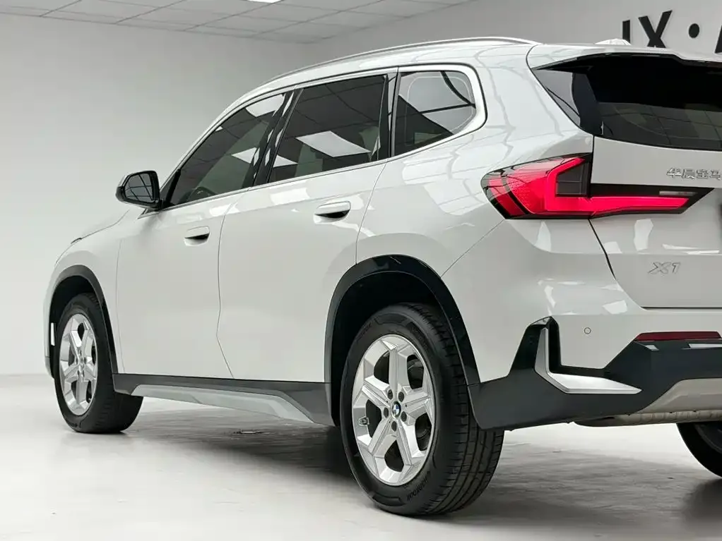 BMW X1 — фото 10