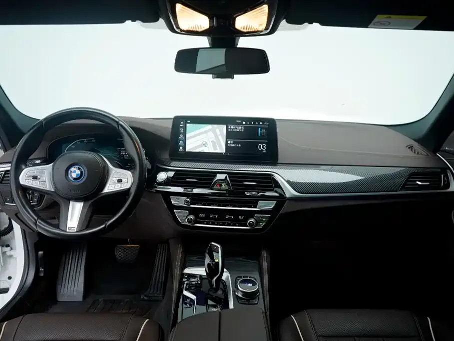 BMW 5 Series New Energy — фото 8