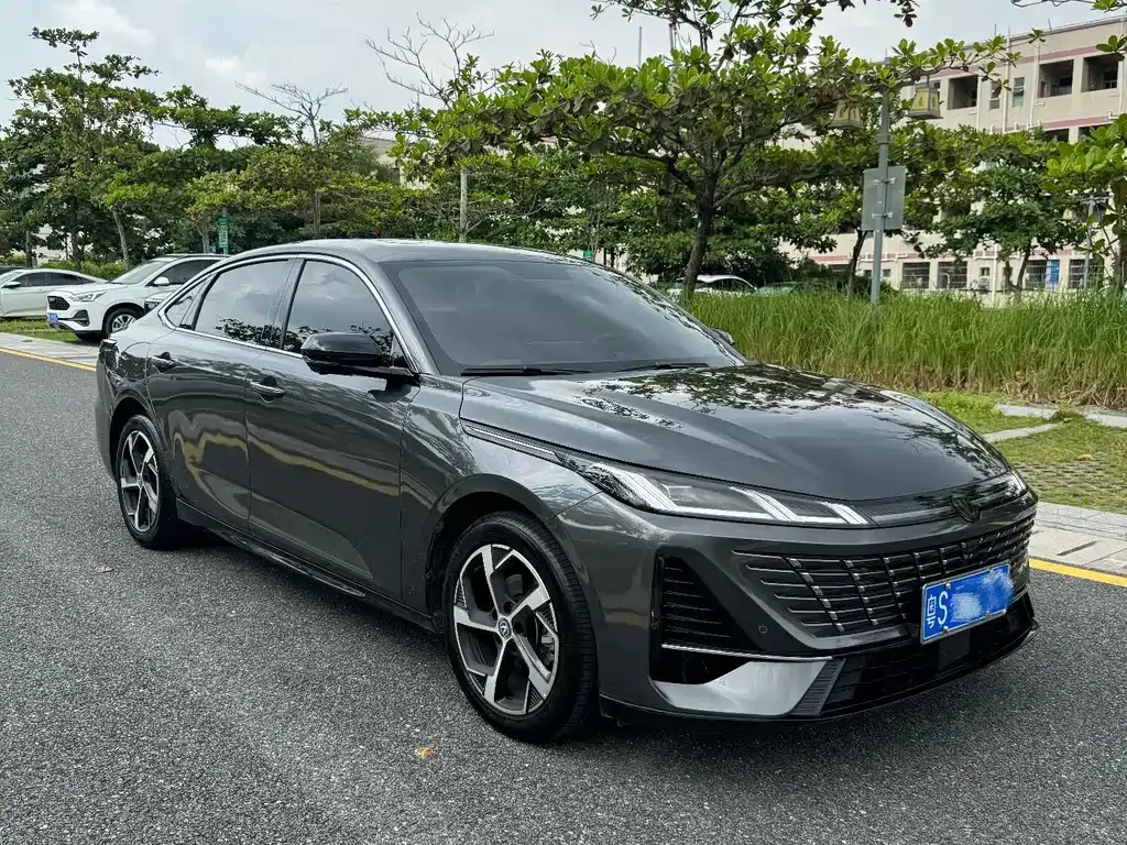 Changan Eado — фото 4
