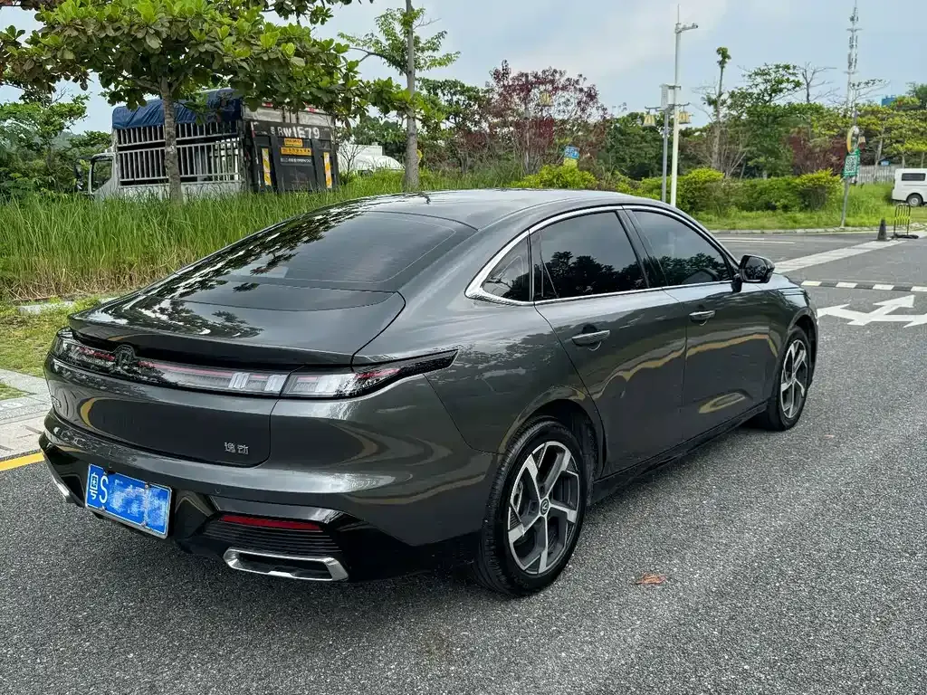 Changan Eado — фото 5