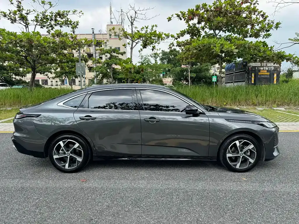 Changan Eado — фото 3