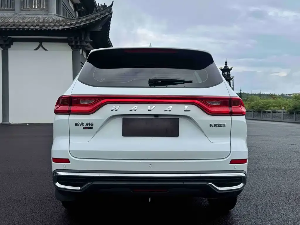 Haval M6 — фото 10