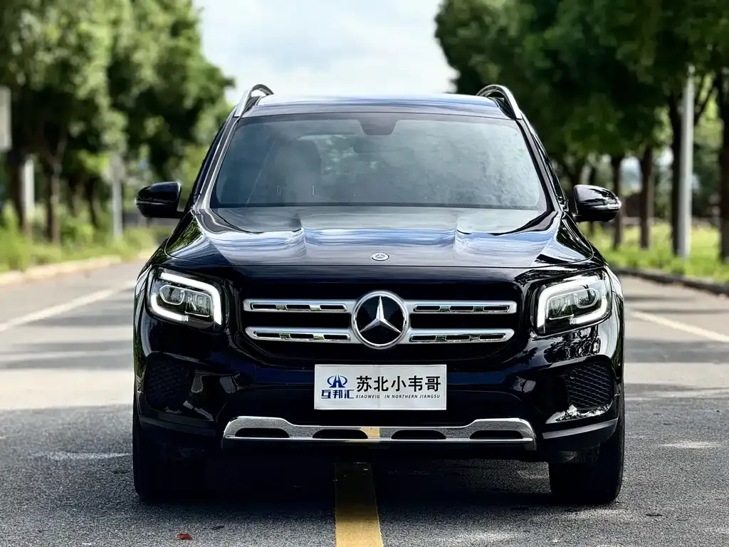 Mercedes-Benz GLB — фото 1