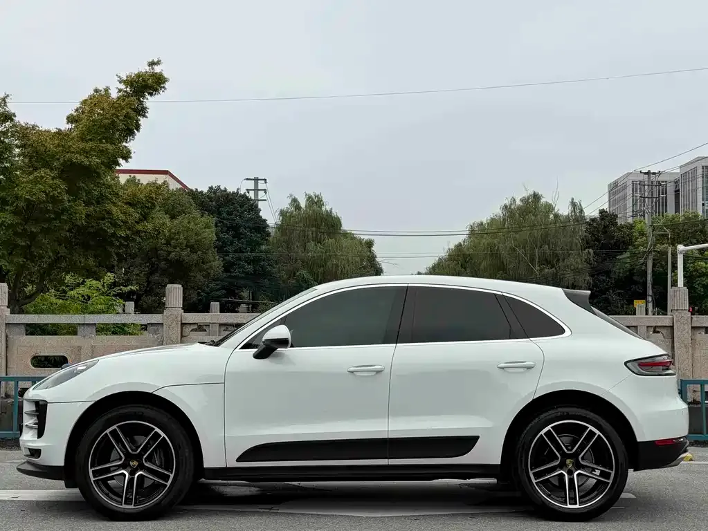 Porsche Macan — фото 7
