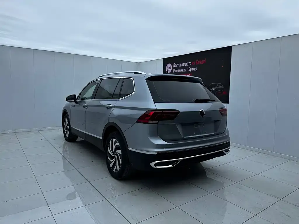 Volkswagen Tiguan L — фото 6