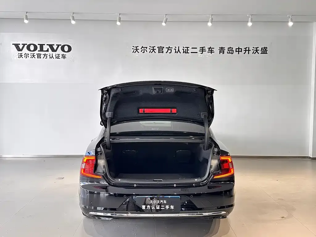 Volvo S90 — фото 3